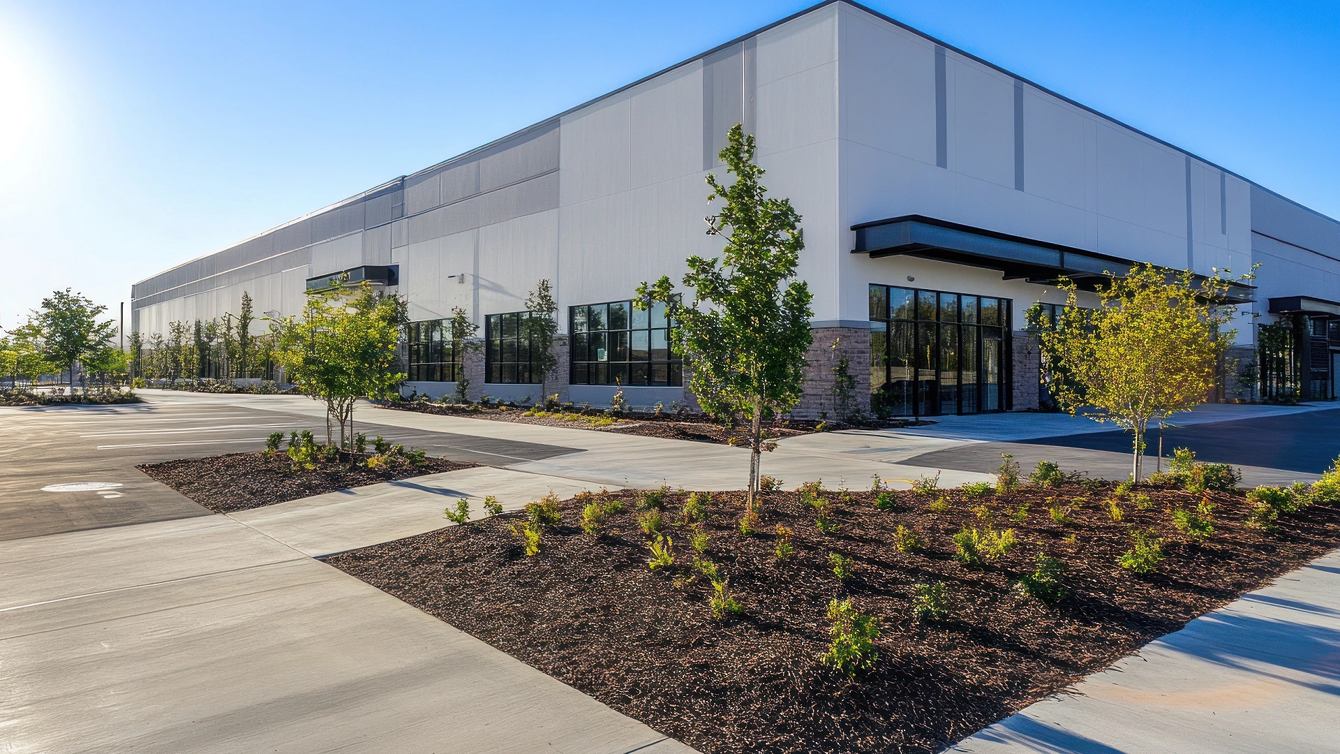 professional commercial grounds maintenance in Salem, OR