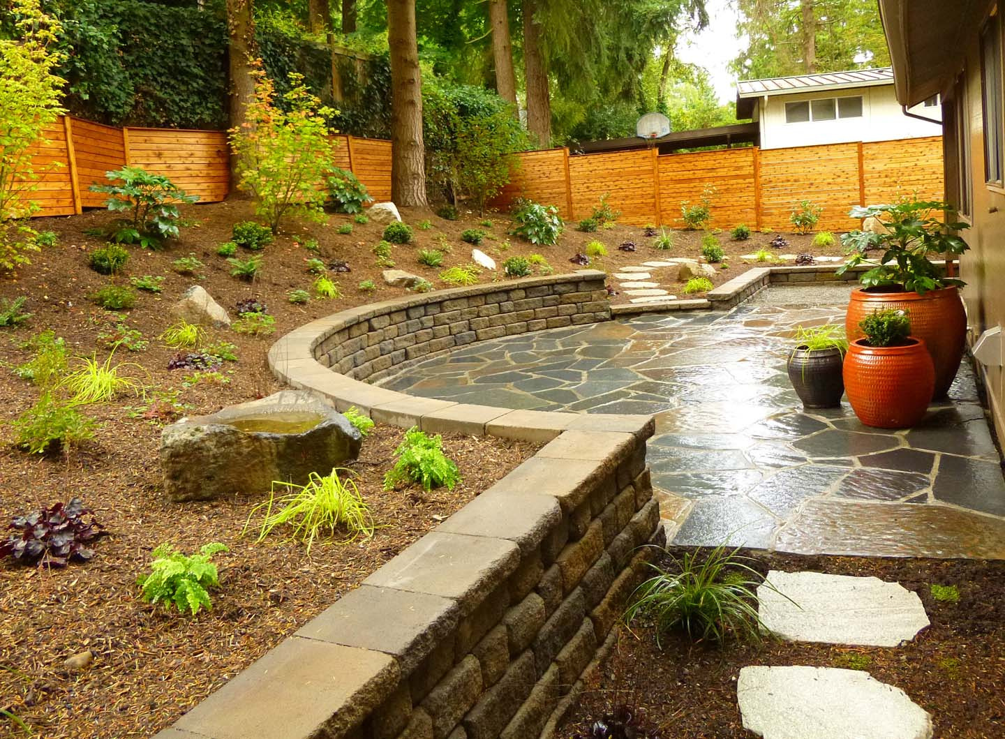 landscaping contractor in santiam
